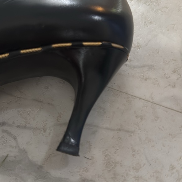 Stuart Weitzman Black Heels Pumps size 6w - Picture 6 of 7
